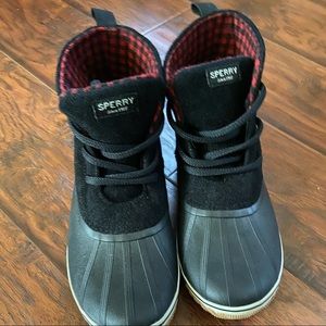 women's schooner chukka duck boot